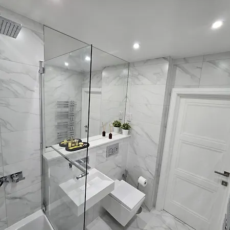 Abbey Corner By Nivaas Apartment Reading Exterior photo